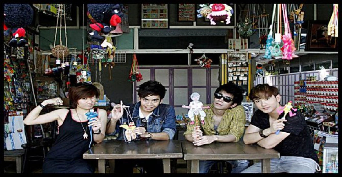 ศิลปินAFอาสามอบสิ่งของบริจาค