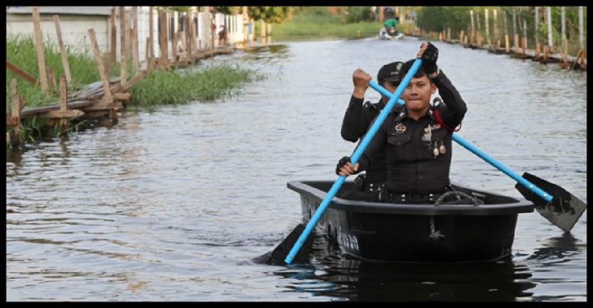 วางปืนจับไม้พาย'สายตรวจเรือพาย' วางปืนจับไม้พาย'สายตรวจเรือพาย'