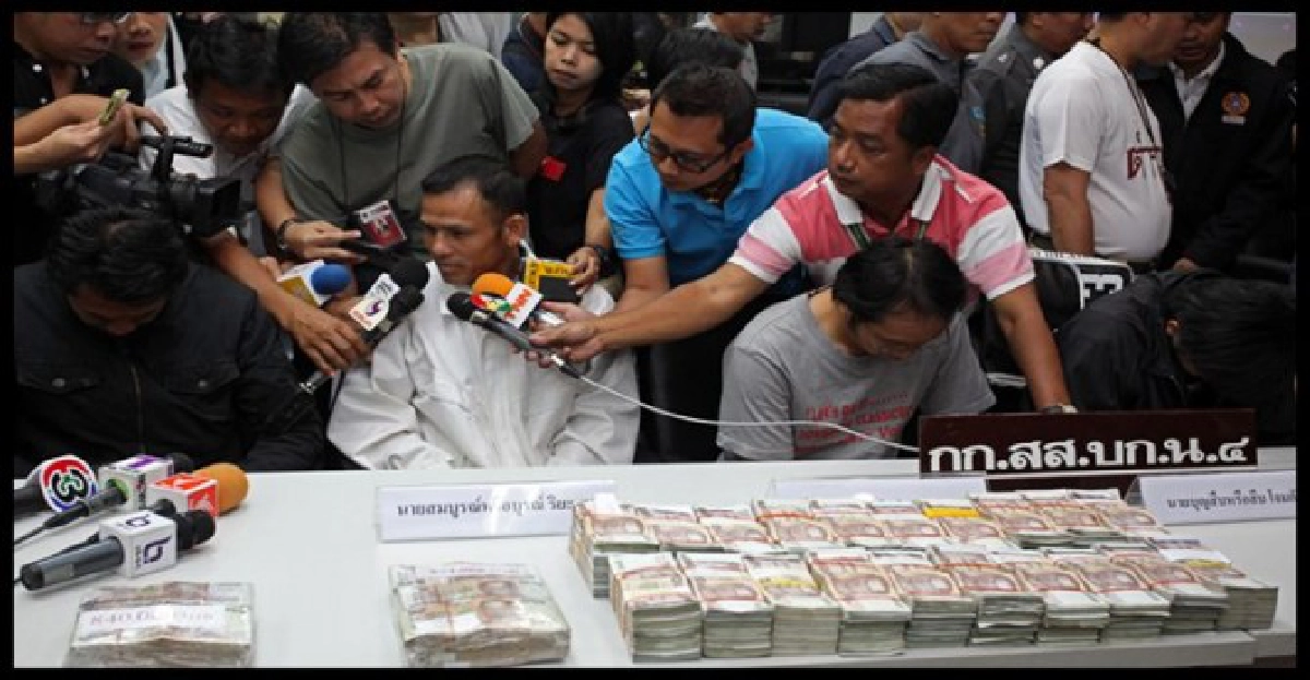 เงินสด:นักการเมืองและบิ๊กข้าราชการ เงินสด:นักการเมืองและบิ๊กข้าราชการ