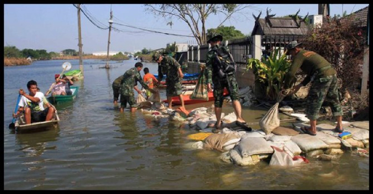 สภากทม.รับมอบรถสะเทินน้ำสะเทินบก สภากทม.รับมอบรถสะเทินน้ำสะเทินบก