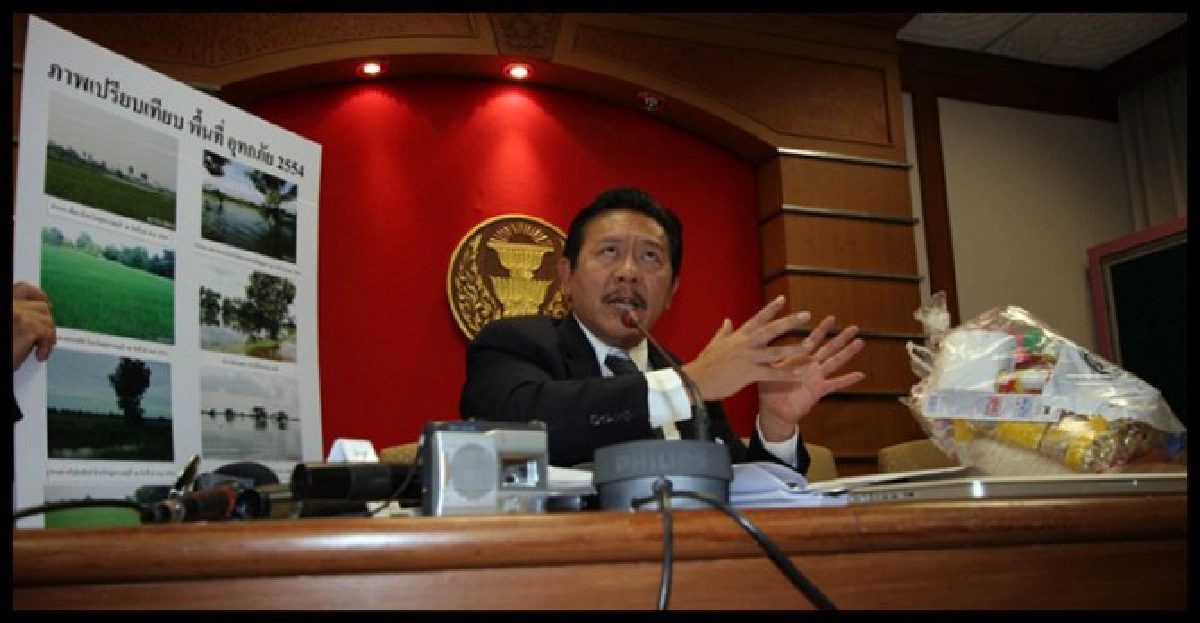 'ชูวิทย์'โชว์คลิปแฉถุงยังชีพซุกหัวคะแนน 'ชูวิทย์'โชว์คลิปแฉถุงยังชีพซุกหัวคะแนน