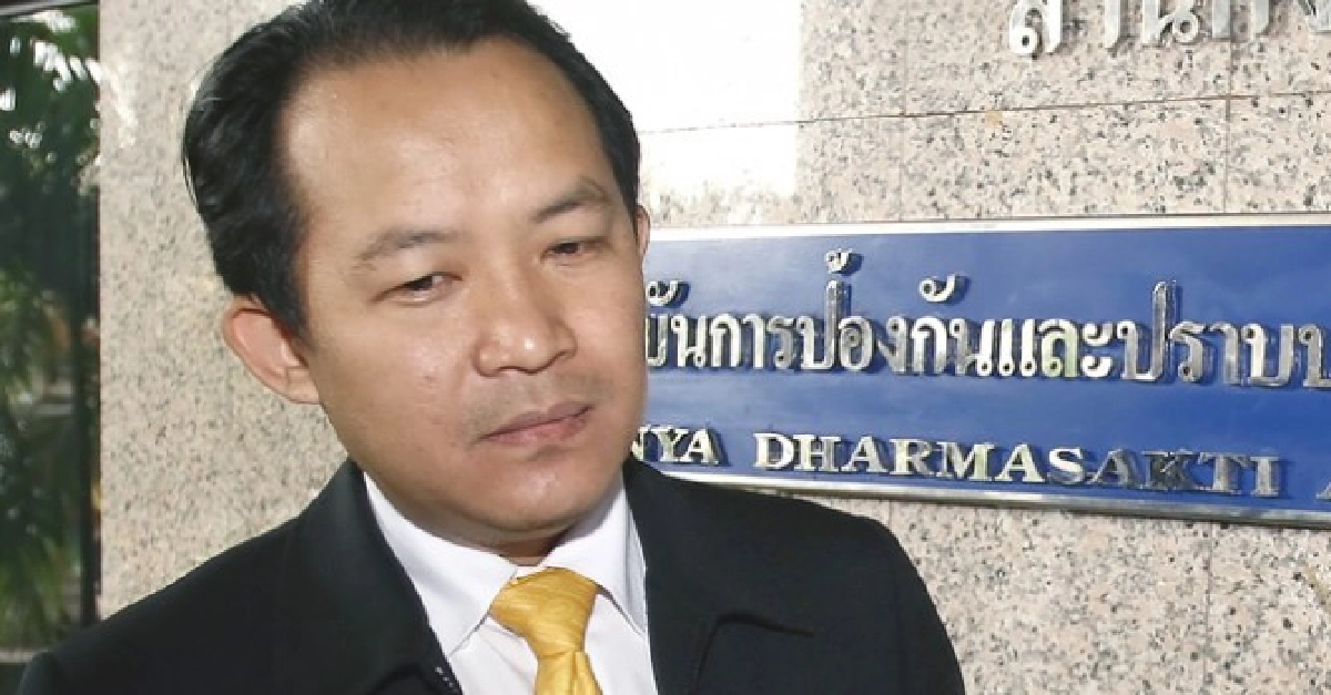 "คำพิพากษาของศาล
จะเป็นบทเรียนให้กับนักการเมือง" "คำพิพากษาของศาล
จะเป็นบทเรียนให้กับนักการเมือง"
