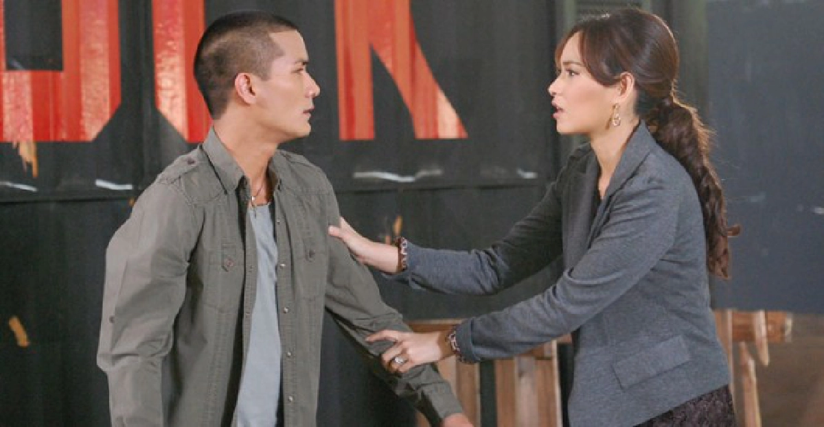 'แบงค์'อึ้ง'บี'ปรี๊ดแตกเปิดศึกตบ'แป้ง'ฉาดใหญ่