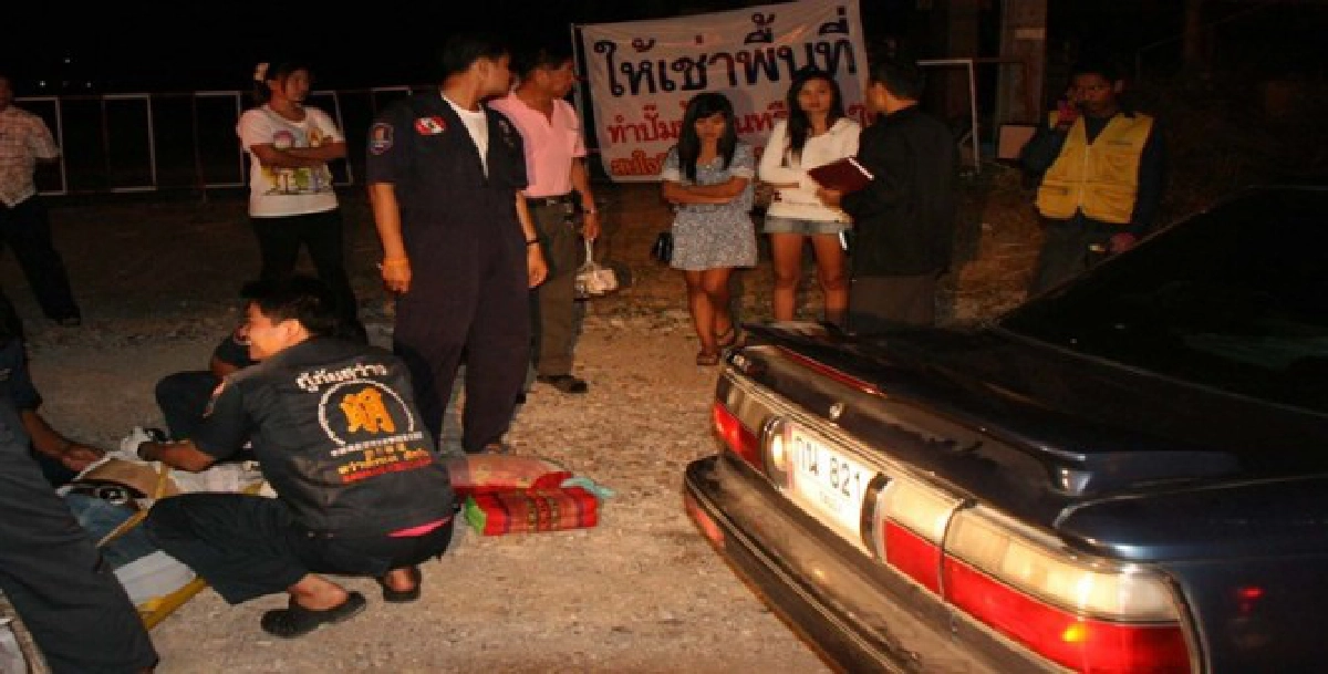 โชเฟอร์พาสาวเที่ยวพัทยาช็อคดับข้างถนน