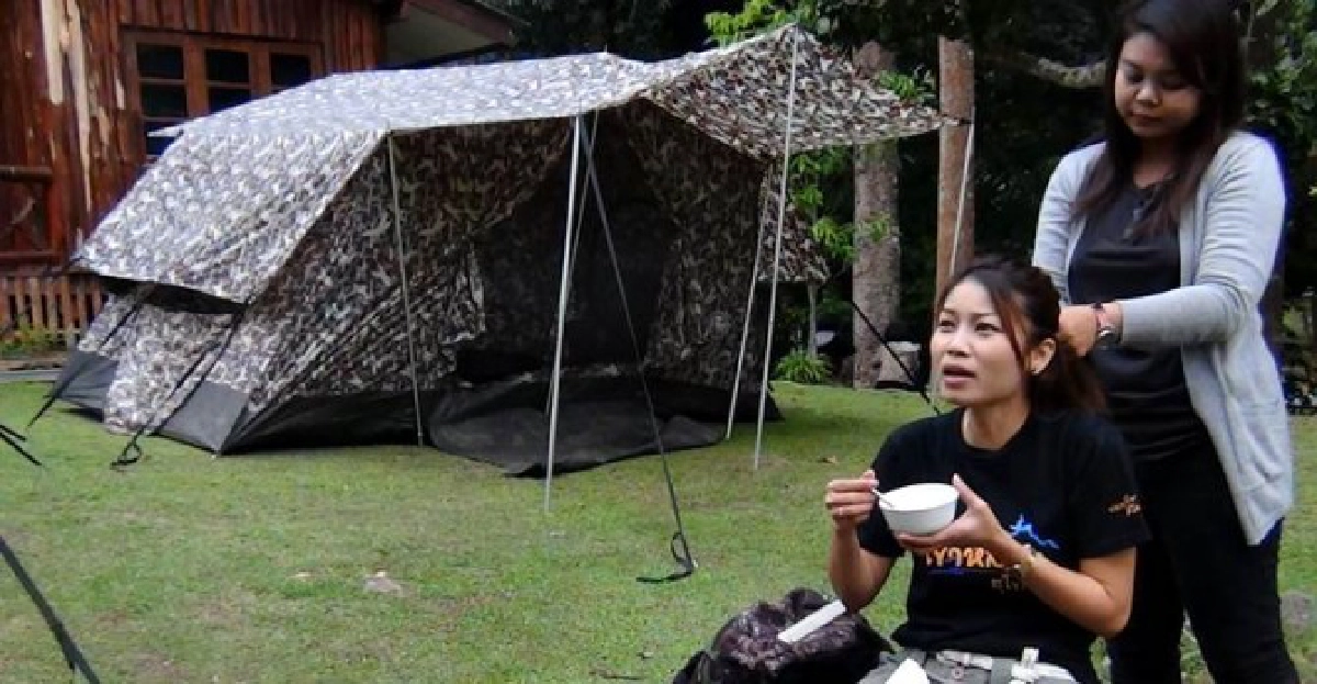นทท.แห่ขึ้นเขาหลวง-รอชมจันทรุปราคา