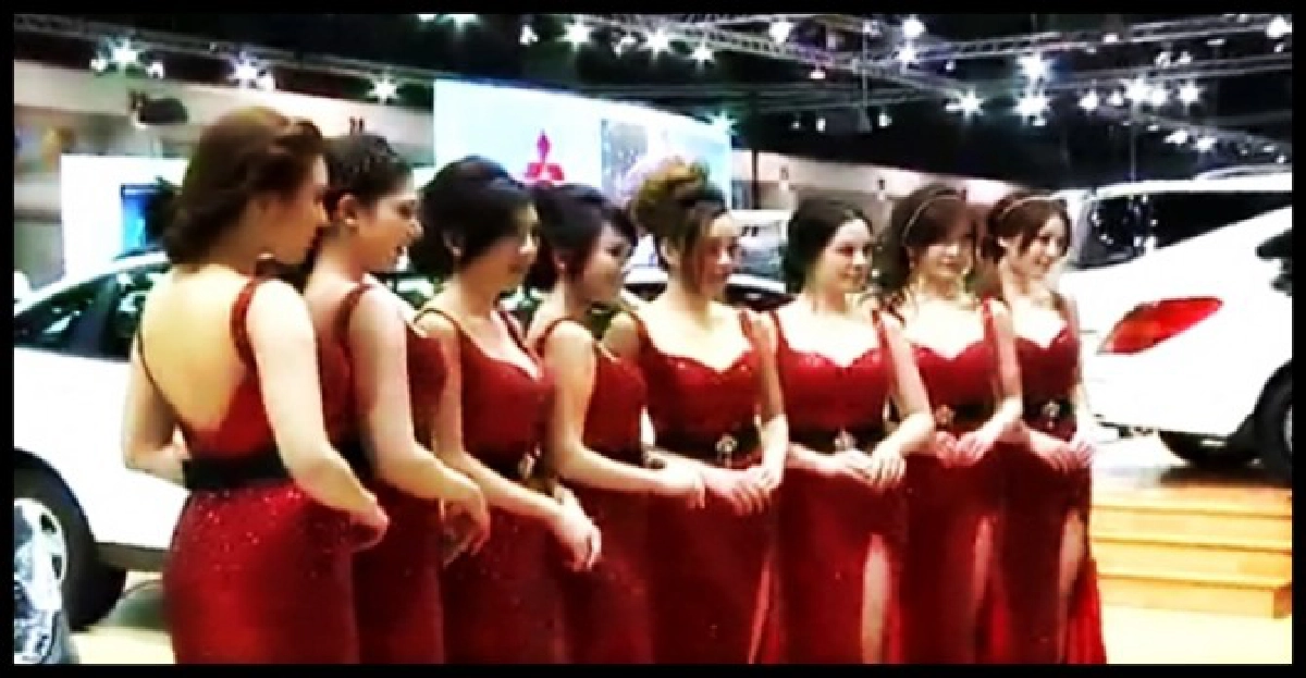 'เอ็กซ์คลูซีฟ'บุกห้องพัก'น้องสต๊อป' 'เอ็กซ์คลูซีฟ'บุกห้องพัก'น้องสต๊อป'