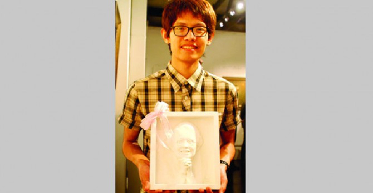 ศิลป์จากใจถวายพ่อหลวง
ศิลป์จากใจถวายพ่อหลวง