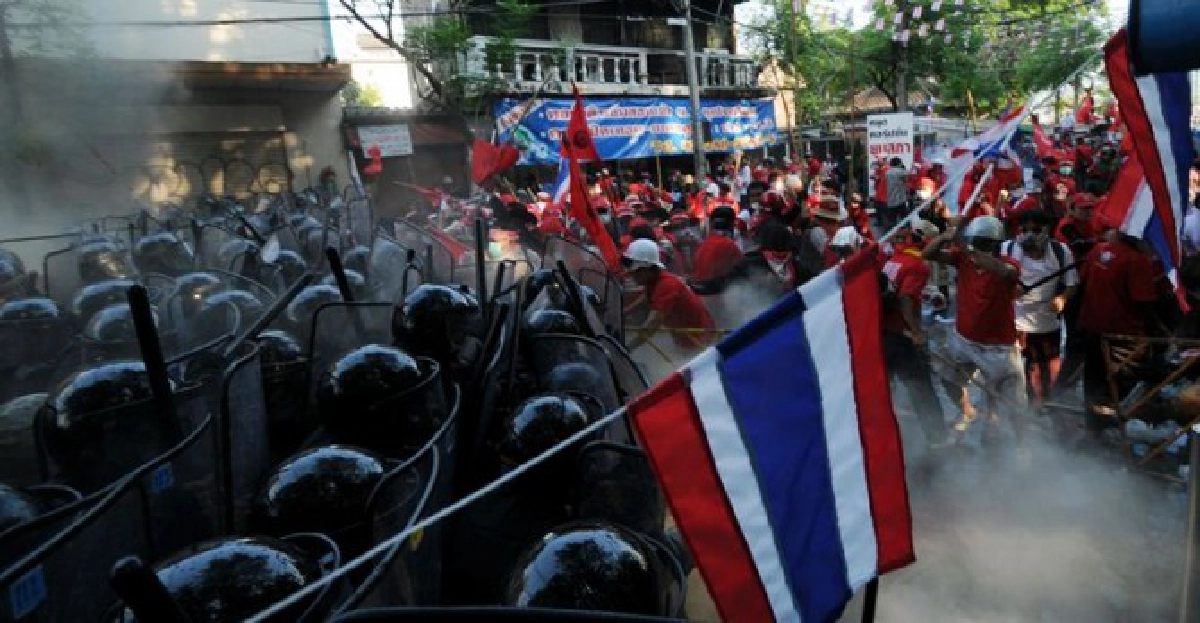 'นครบาล'เตรียมสรุปสำนวนคดี'ศพเสื้อแดง' 'นครบาล'เตรียมสรุปสำนวนคดี'ศพเสื้อแดง'