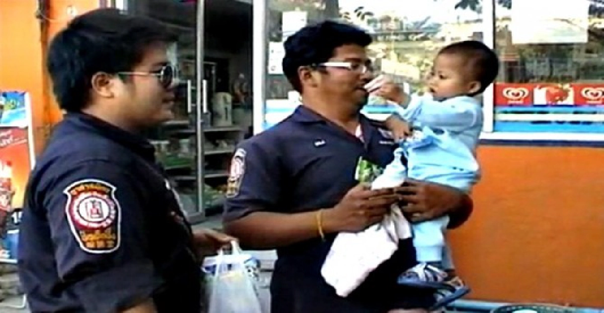 สลด!พ่อใจร้ายทิ้งลูกขวบเศษกลางตลาด
