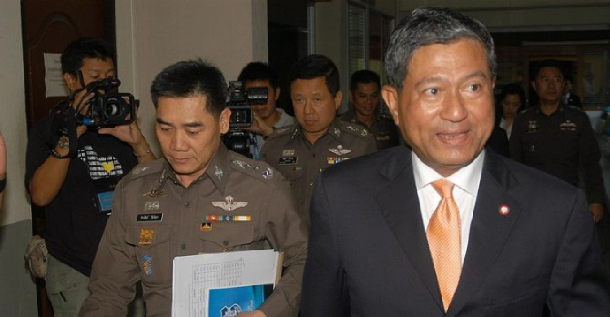 'เฉลิม'ปัดสร้างหลักฐานเท็จคดียิง'อุดร' 'เฉลิม'ปัดสร้างหลักฐานเท็จคดียิง'อุดร'