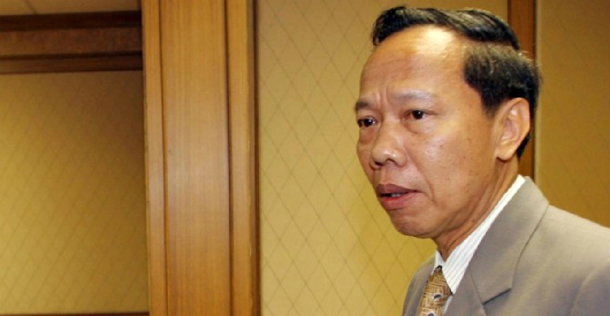 'ปธ.ศาลรธน.'แนะแก้นิสัยคนดีกว่าแก้รธน. 'ปธ.ศาลรธน.'แนะแก้นิสัยคนดีกว่าแก้รธน.