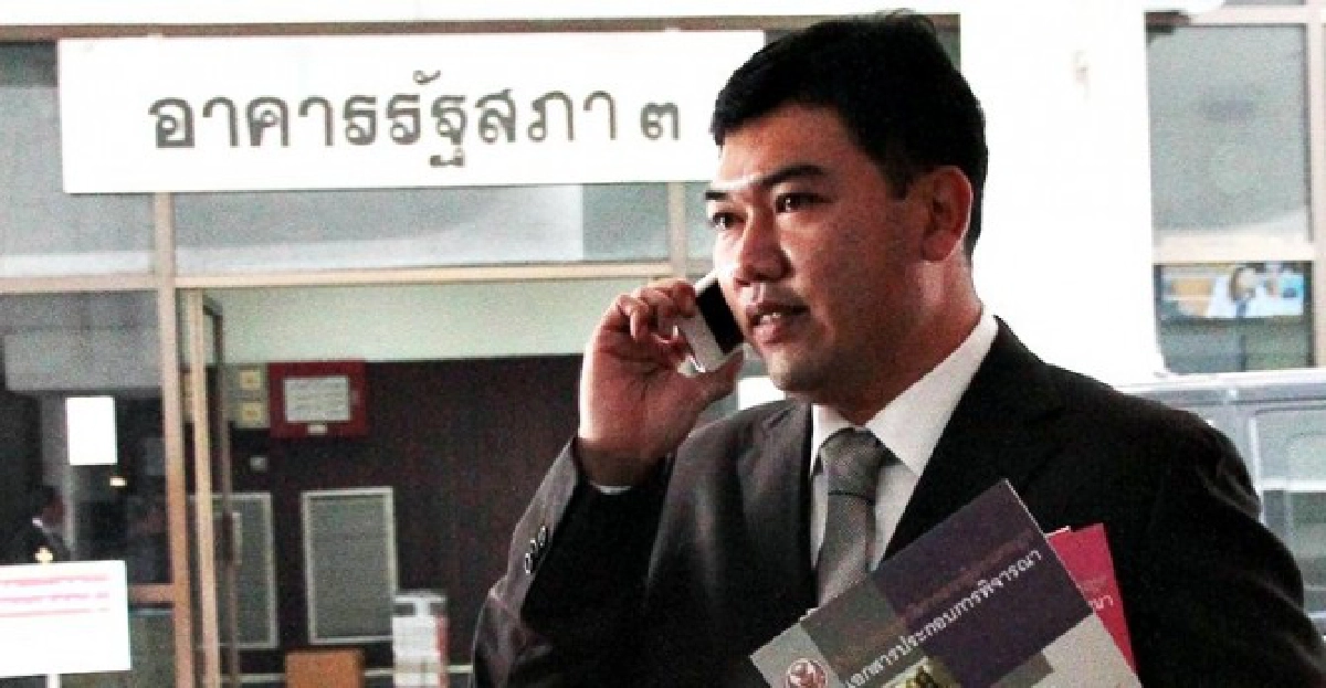 'ครรชิต'เมินมอบปืน-รถยนต์ 'ครรชิต'เมินมอบปืน-รถยนต์