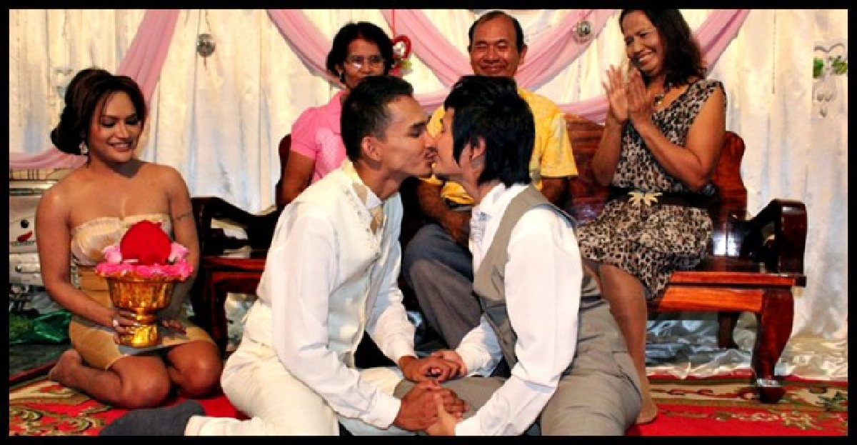 ฮือฮา!ชายแต่งชายพบรักผ่านเฟสบุ๊คคบ3ปี