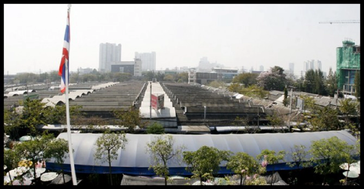กทม.ยื้อโยนหินทำโพลจตุจักร กทม.ยื้อโยนหินทำโพลจตุจักร