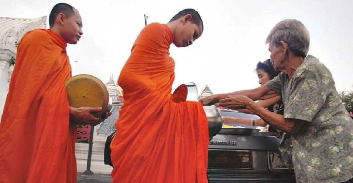 ปุจฉา-วิสัชนา:ใส่บาตร ปุจฉา-วิสัชนา:ใส่บาตร
