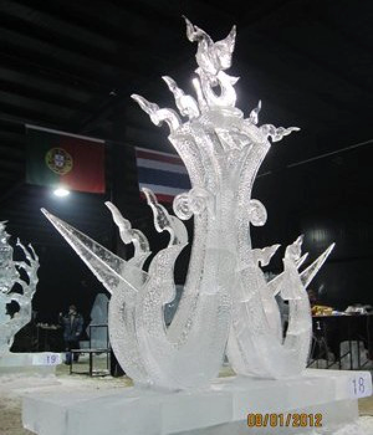 ทีมแกะสลักน้ำแข็งไทยคว้ารางวัลที่3 ทีมแกะสลักน้ำแข็งไทยคว้ารางวัลที่3