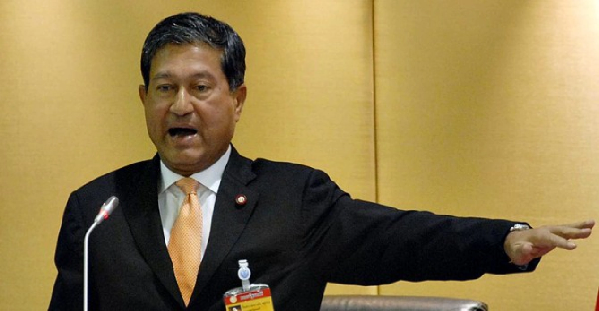 'เฉลิม'ขู่ขรก.ยุ่งเกี่ยวยาเสพติดปลดทันที 'เฉลิม'ขู่ขรก.ยุ่งเกี่ยวยาเสพติดปลดทันที