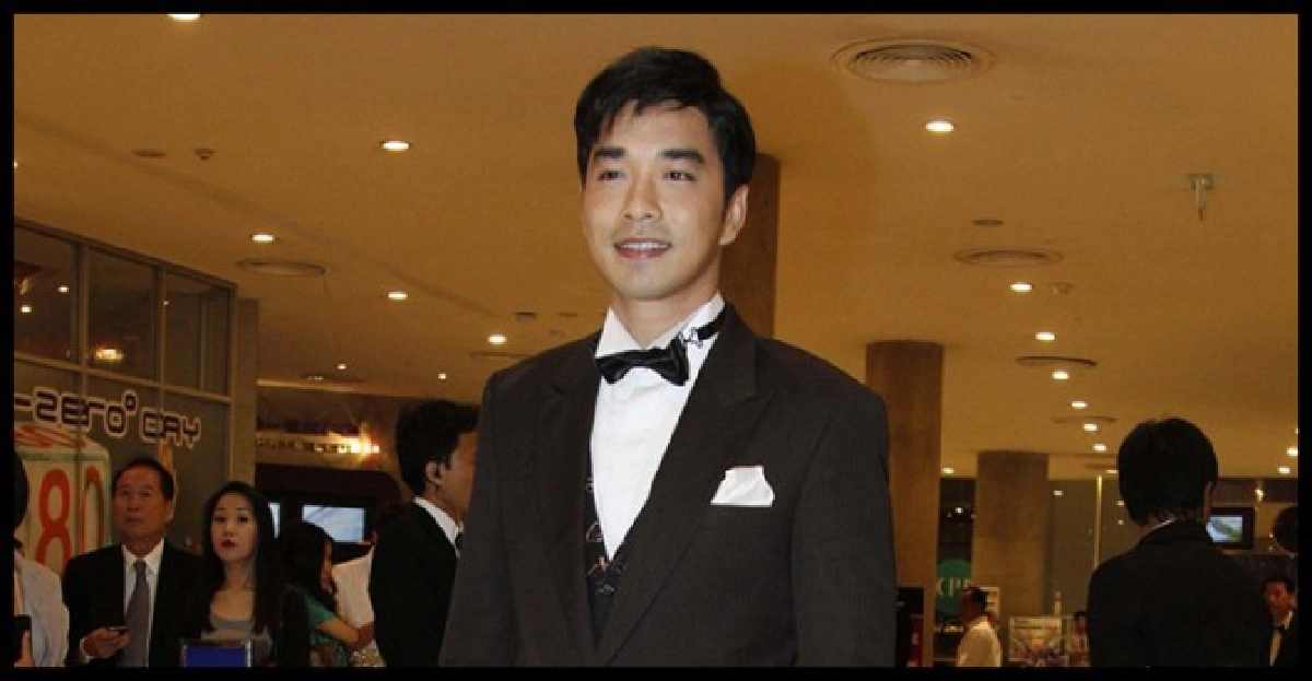 'เจมส์'ปัดเปิดตัวเป็นชาวสีม่วง
'เจมส์'ปัดเปิดตัวเป็นชาวสีม่วง