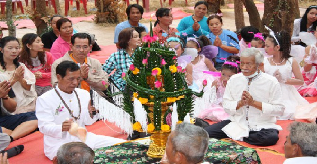 'ครูพงษ์ศักดิ์'จัดไหว้ครูสู่ขวัญ'ลานบ้านลานธรรม'
'ครูพงษ์ศักดิ์'จัดไหว้ครูสู่ขวัญ'ลานบ้านลานธรรม'