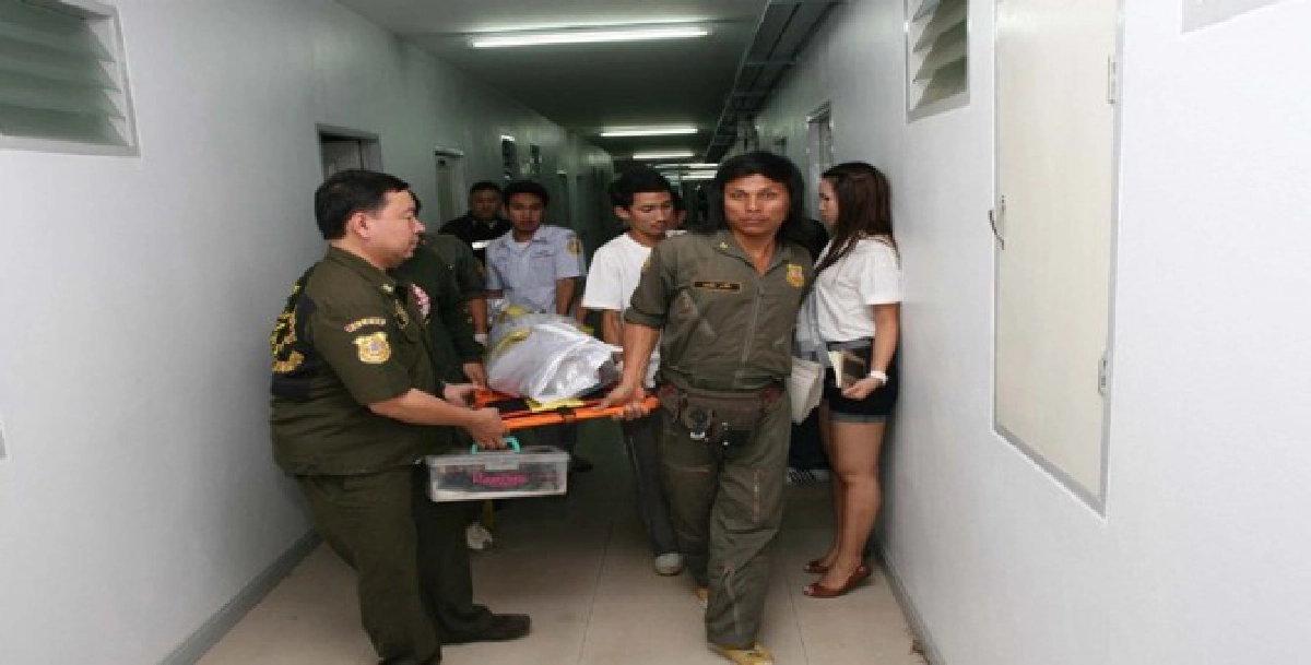 แค้นเพื่อนสาวตีตัวออกห่างแทงดับคาห้อง แค้นเพื่อนสาวตีตัวออกห่างแทงดับคาห้อง