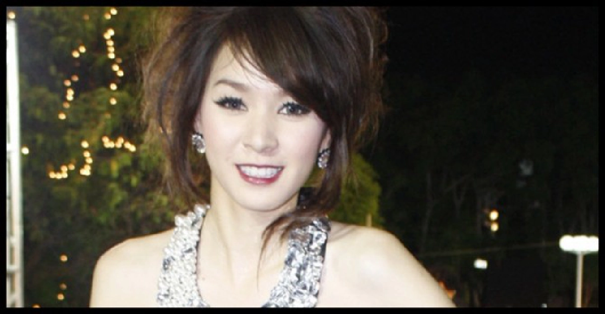 โฟร์รับพิชญ์ตามง้อผู้ใหญ่เป็นกาวใจ โฟร์รับพิชญ์ตามง้อผู้ใหญ่เป็นกาวใจ