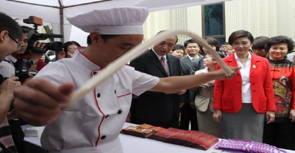 'ปู'ร่วมเปิดงานฉลองตรุษจีน 'ปู'ร่วมเปิดงานฉลองตรุษจีน