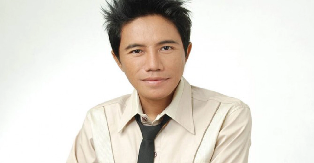 เอ๋ พจนายอมจำนนระบบใหม่ เอ๋ พจนายอมจำนนระบบใหม่