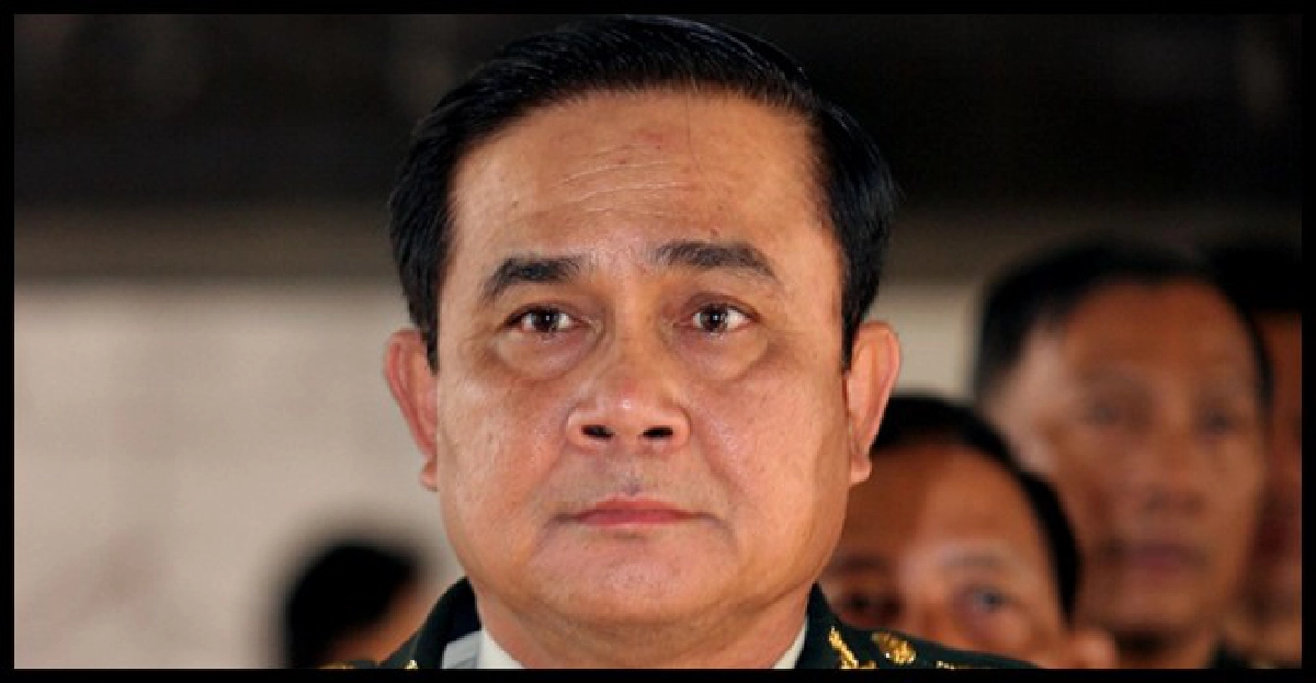 'ประยุทธ์'ซัด'นิติราษฎร์'พวกไม่ปกติ 'ประยุทธ์'ซัด'นิติราษฎร์'พวกไม่ปกติ