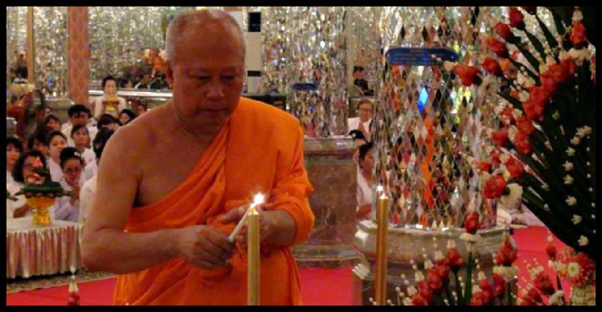 เคลื่อนพระศพหลวงพ่อฤๅษีลิงดำ