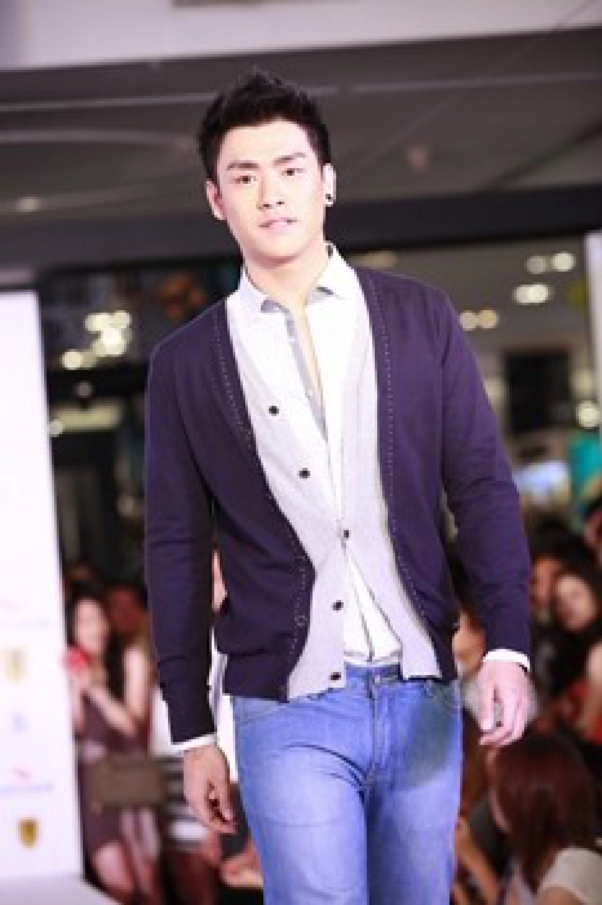 แฟชั่นโชว์จัดเต็มเพื่อคุณผู้ชาย