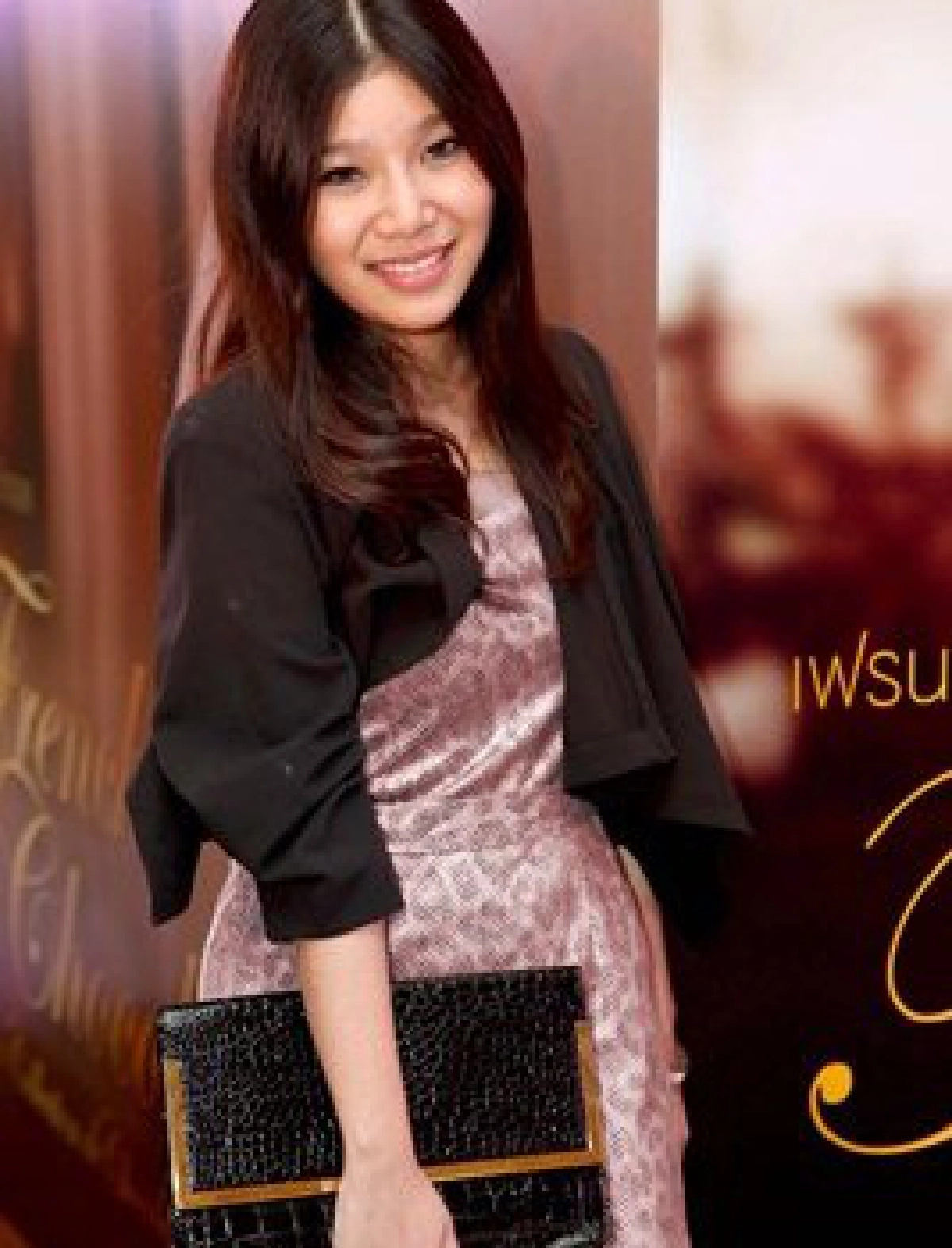 ปรับสีผมปรับบุคลิกสาว ปรับสีผมปรับบุคลิกสาว