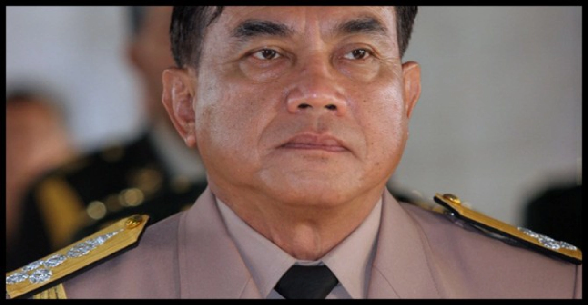 ผบ.ทร.จี้'นิติราษฎร์'หยุดเคลื่อนไหว ผบ.ทร.จี้'นิติราษฎร์'หยุดเคลื่อนไหว
