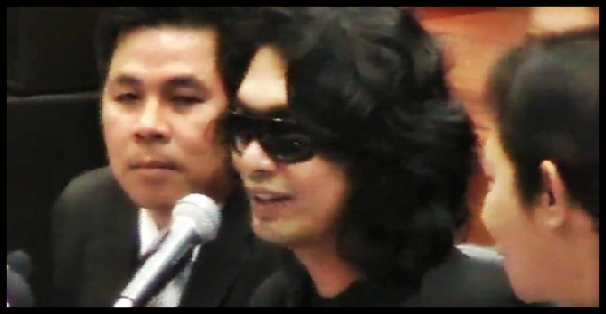 'เสก'ลั่นขอเป็น'องคุลีมารกลับใจ' 'เสก'ลั่นขอเป็น'องคุลีมารกลับใจ'