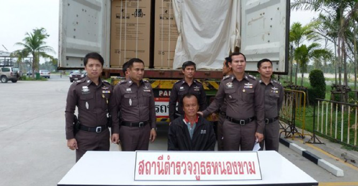 ตร.ชลบุรีจับคนร้ายลักตู้คอนเทนเนอร์
