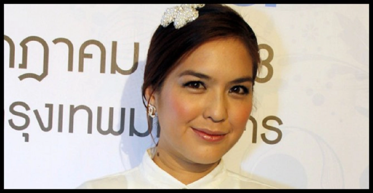 'เพชร'หวังให้'โบ'เป็นรักสุดท้าย
'เพชร'หวังให้'โบ'เป็นรักสุดท้าย