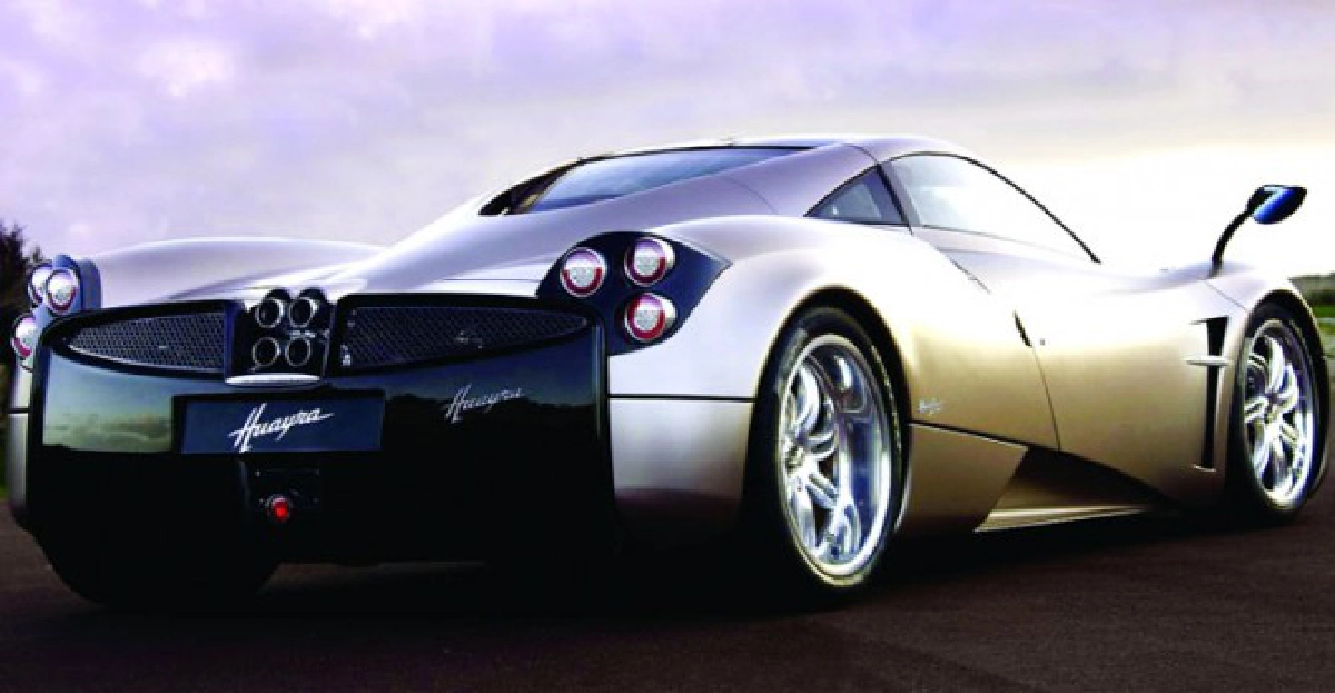 พากานิ Huayra