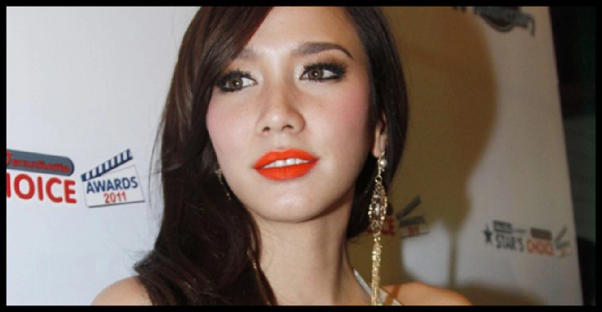ไร้ปัญหาพรีเซ็นเตอร์โฆษณา'อั้ม'เคลียร์คิวรอรับละคร ไร้ปัญหาพรีเซ็นเตอร์โฆษณา'อั้ม'เคลียร์คิวรอรับละคร