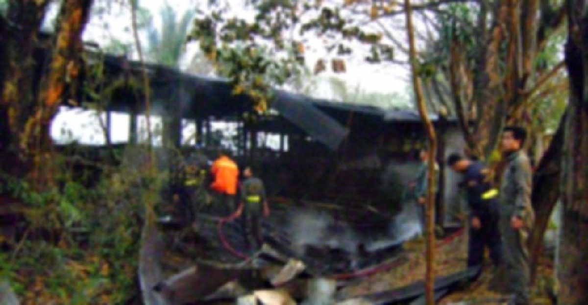 ระทึก!ไฟไหม้ศูนย์อพยพอุ้มเปี้ยม ระทึก!ไฟไหม้ศูนย์อพยพอุ้มเปี้ยม