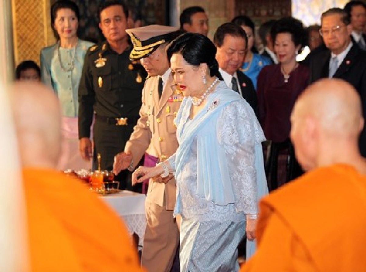 พระราชินีทรงบำเพ็ญพระราชกุศล'มาฆบูชา' พระราชินีทรงบำเพ็ญพระราชกุศล'มาฆบูชา'