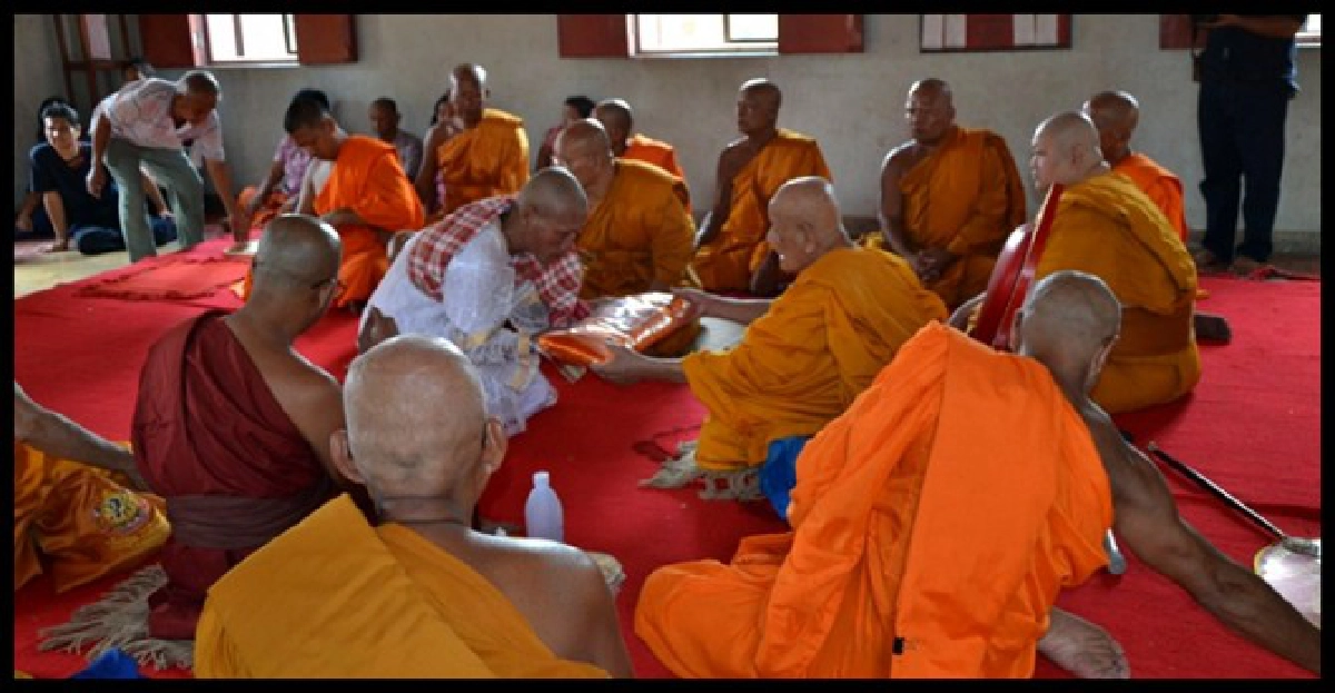 ฮือฮา!ชาวบ้านวัดบ้านแกจัดงานบวชให้ผี