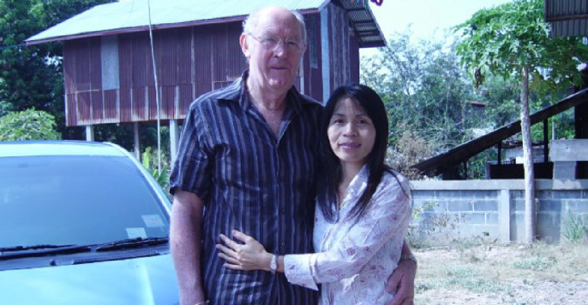 เสน่ห์สาวกาฬสินธุ์มัดใจหนุ่มเมืองจิงโจ้ เสน่ห์สาวกาฬสินธุ์มัดใจหนุ่มเมืองจิงโจ้