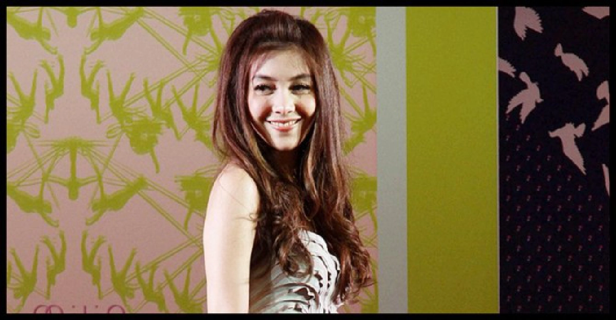 'วุ้นเส้น'เผยเพิ่งถ่ายภาพเวดดิ้งเสร็จ
'วุ้นเส้น'เผยเพิ่งถ่ายภาพเวดดิ้งเสร็จ