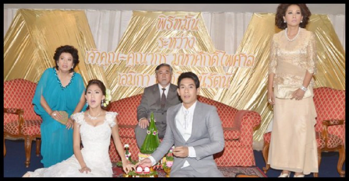 'เชอร์รี่'แค้นใจ'อ๋อม'ตบถี่กลางงานหมั้น
'เชอร์รี่'แค้นใจ'อ๋อม'ตบถี่กลางงานหมั้น