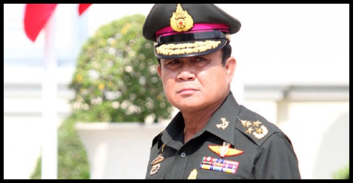 'ประยุทธฺ'ฉุนสื่อถูกซักนิรโทษ'ทักษิณ'
'ประยุทธฺ'ฉุนสื่อถูกซักนิรโทษ'ทักษิณ'