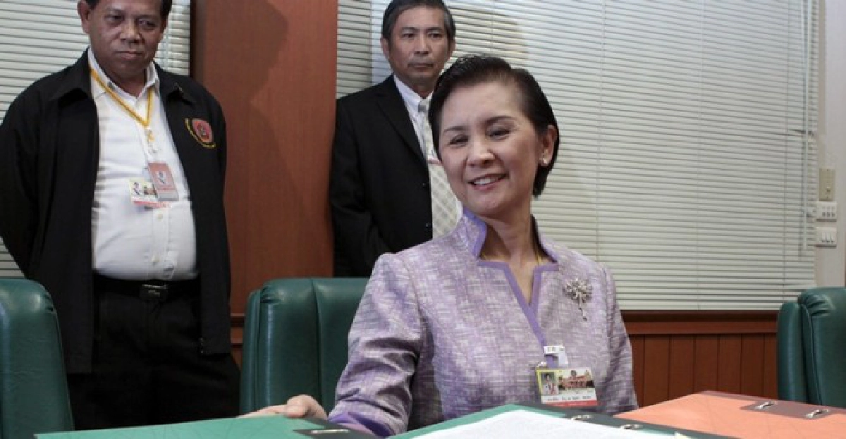 'พนิตา'เข้าชี้แจงกรณีสตง. 'พนิตา'เข้าชี้แจงกรณีสตง.