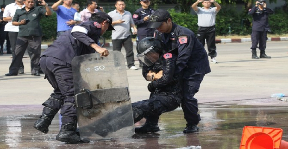 กองปราบฯสาธิตการควบคุมฝูงชน‏ กองปราบฯสาธิตการควบคุมฝูงชน‏