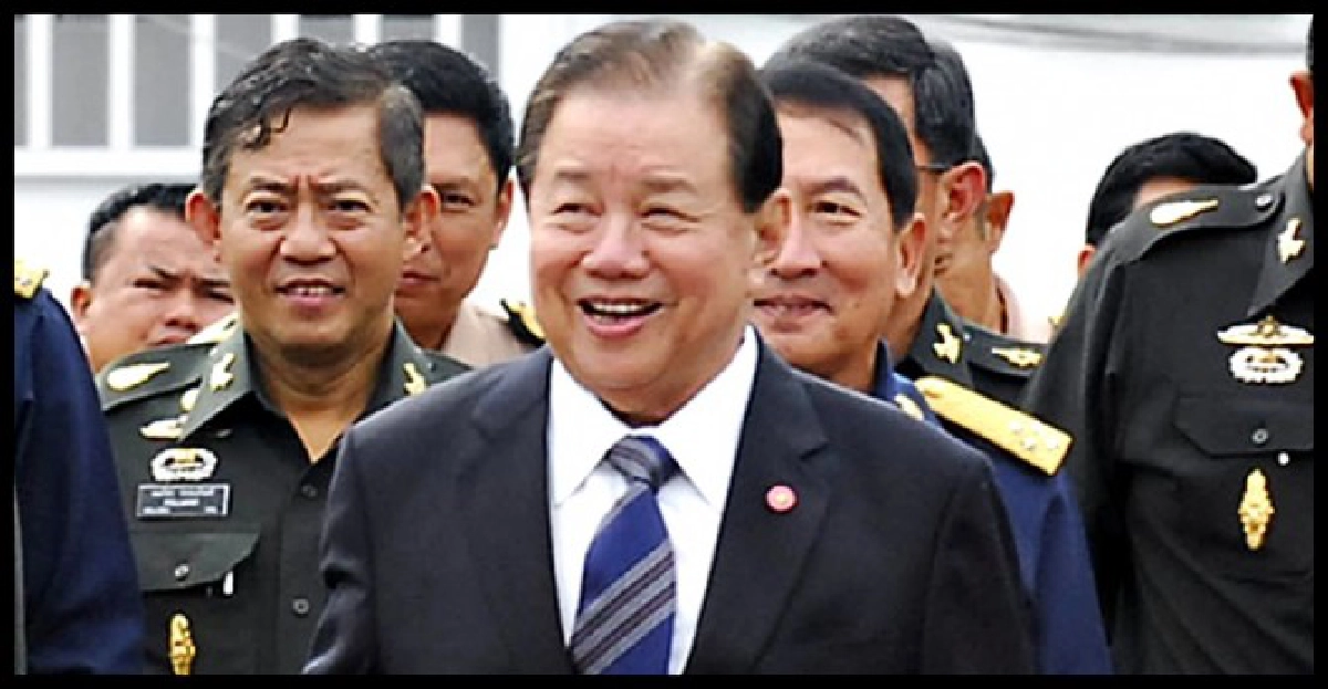 'ยุทธศักดิ์'ชี้ออกหมายจับ'มือคาร์บอมบ์'แล้ว 'ยุทธศักดิ์'ชี้ออกหมายจับ'มือคาร์บอมบ์'แล้ว