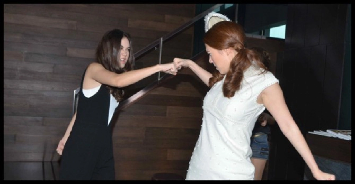 'แมท-เมย์'เตะต่อยจัดเต็มไม่มียั้ง 'แมท-เมย์'เตะต่อยจัดเต็มไม่มียั้ง