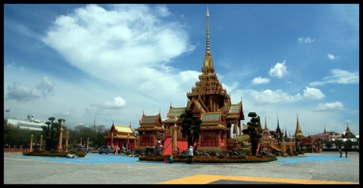 เปิดพื้นที่รับเสด็จ'ในหลวง-ราชินี' เปิดพื้นที่รับเสด็จ'ในหลวง-ราชินี'