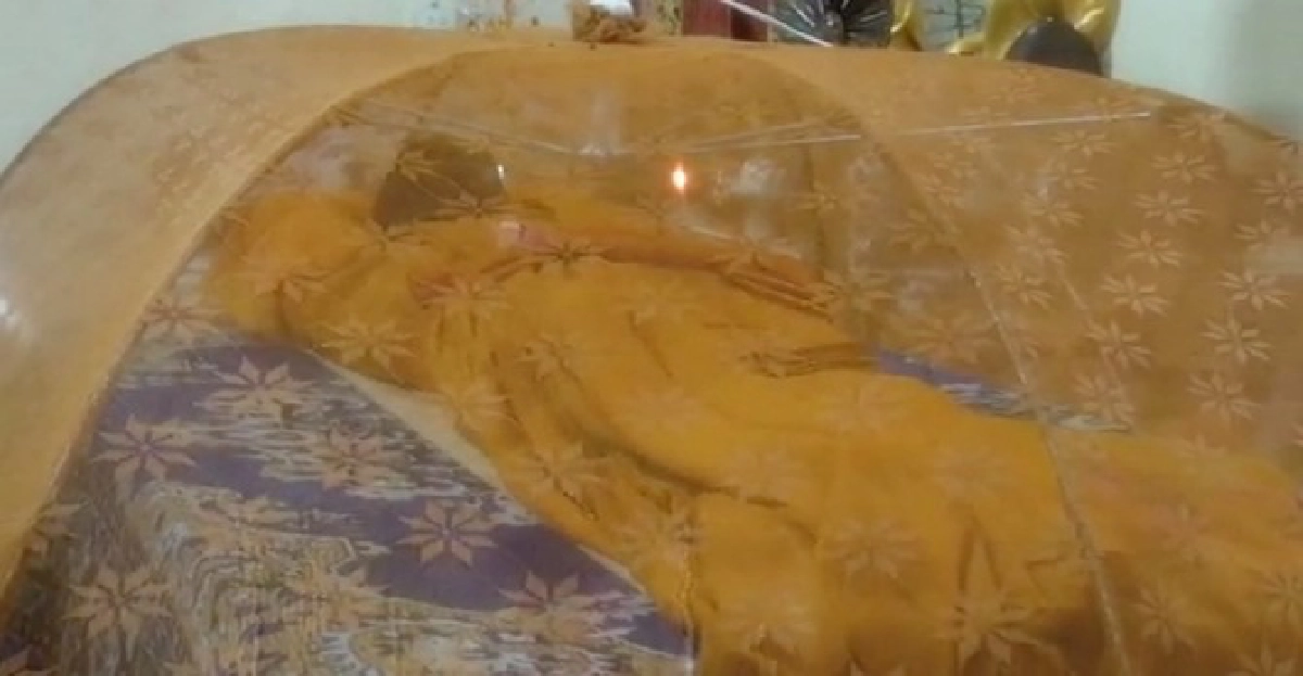 'หลวงพ่อโชติ'มรณภาพ27ปีไม่ย่อยสลาย 'หลวงพ่อโชติ'มรณภาพ27ปีไม่ย่อยสลาย